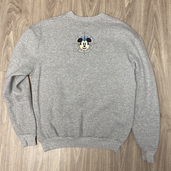 Disneyland Crewneck Sweatshirt Gray Size Medium - Picture 2 of 6